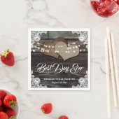 Rustikales Holz mit zwei Burlap Hearts Hochzeit Serviette (Beispiel)