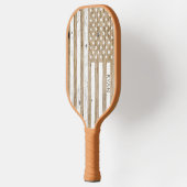 Rustikales Holz Patriotic USA Flag Personalisiert Pickleball Schläger (Links)