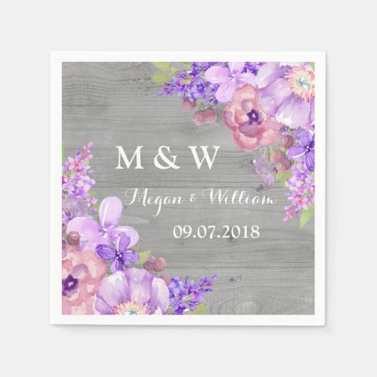 Rustikales Holz Purple Flowers Wedding Monogram Serviette (Vorderseite)