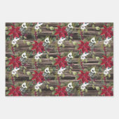 Rustikales Holz Red Poinsettias Pine Needles Weihn Geschenkpapier Set (Vorderseite)