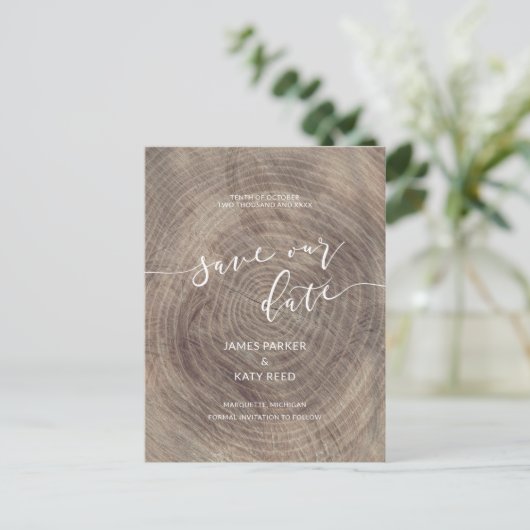 Rustikales Holz Save the Date Postkarte (Stehend Vorderseite)