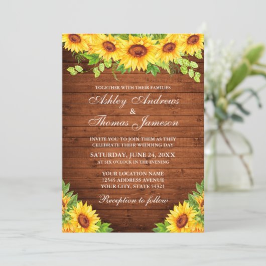 Rustikales Holz Sonnenblumen Blumengrün Einladung (Stehend Vorderseite)