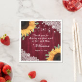 Rustikales Holz Spitzen Sonnenblume Burgundy Weddi Serviette (Beispiel)