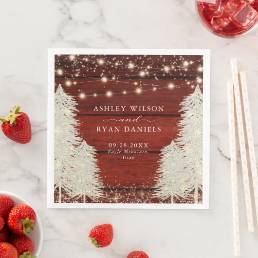 Rustikales Holz | String Lights | Baumhochzeit Serviette (Beispiel)