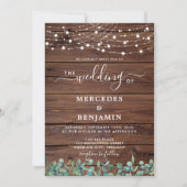 Rustikales Holz String Lights Eukalyptus QR Weddin Einladung (Vorderseite)