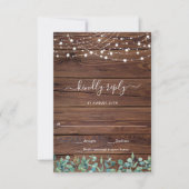 Rustikales Holz String Lights Wedding RSVP Mitteilungskarte (Vorderseite)