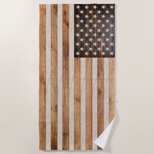 Rustikales Holz Tone American Flag Horizontal Strandtuch (Vorderseite)