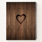 Rustikales Holz und eingraviertes Herz Hochzeitspl Notizbuch (Rückseite)
