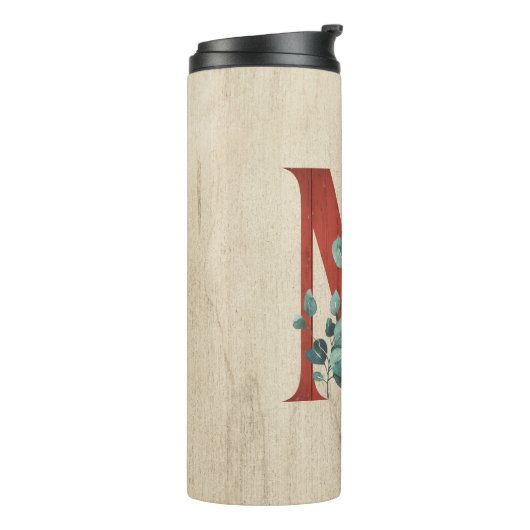 Rustikales Holz und Eukalyptus Letter M Thermosbecher (Nach links gedreht)