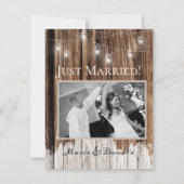 Rustikales Holz und Lanterns Hochzeitskündigung (Vorderseite)