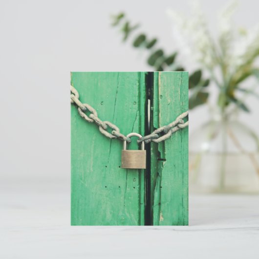 Rustikales Holz und Padlock Postkarte (Stehend Vorderseite)