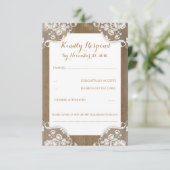 Rustikales Holz und Spitzen-Hochzeit RSVP Karte (Stehend Vorderseite)