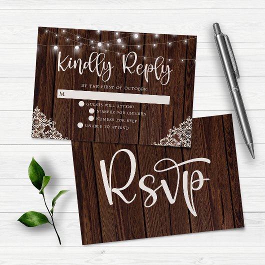 Rustikales Holz und Streichellichter Hochzeitsszen RSVP Karte