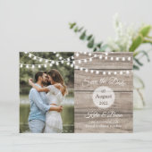 Rustikales Holz und Streichleuchten Save the Date Einladung (Stehend Vorderseite)