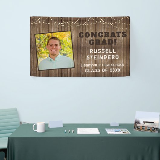 Rustikales Holz- und String-Leuchten mit Foto-Absc Banner (Messeveranstaltung)