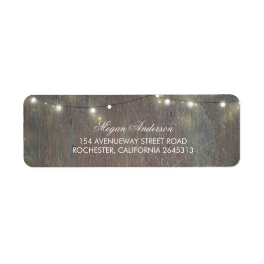 Rustikales Holz und String Lights (Vorne)