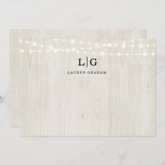 Rustikales Holz- und String-Lights Monogramm Mitteilungskarte (Vorne/Hinten)