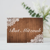 Rustikales Holz und weiße Spitzen Bar Bat Mitzvah RSVP Karte (Stehend Vorderseite)