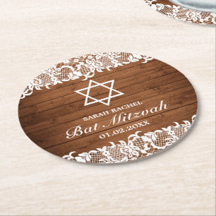 Rustikales Holz und weiße Spitzen Bar Bat Mitzvah Runder Pappuntersetzer