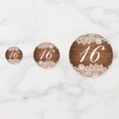 Rustikales Holz und weiße Spitzen Sweet 16 Geburts Konfetti (Vorderseiten)