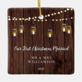 Rustikales Holz Unser erstes Weihnachtsfest Verhei Keramikornament (Vorderseite)