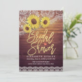 Rustikales Holz Vintage Sonnenblumen Spitzen Braut Einladung (Stehend Vorderseite)