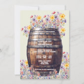 Rustikales Holz Whisky Barrel Frühlingsblumen Einladung (Vorderseite)