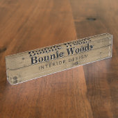 Rustikales hölzernes Innenarchitekt-Zollamt Namensplakette (Seite)