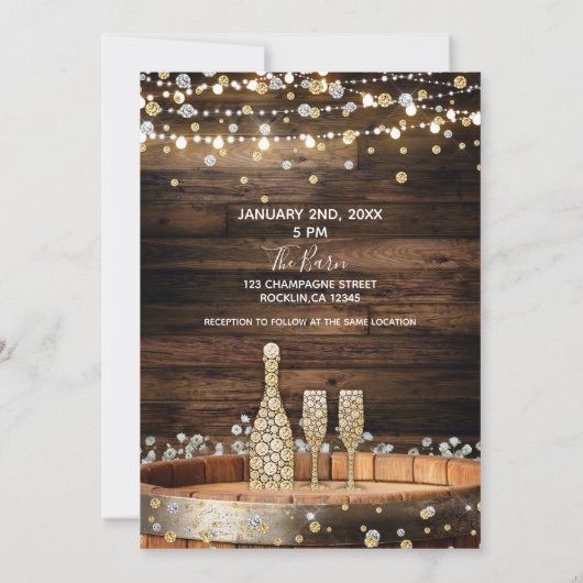 Rustikales Holzfass Lights Champagner Moderne Hoch Einladung (Rückseite)