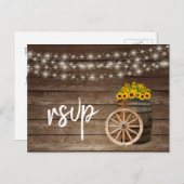 Rustikales Holzfass und Sonnenblumen - UAWG Einladungspostkarte (Vorne/Hinten)