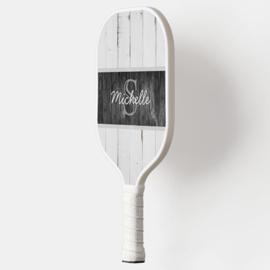 Rustikales Holzpaddel, weißes Schwarzes Monogramm Pickleball Schläger (Links)