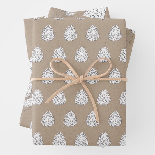 Rustikales Kraftpapier Weißer Winter Pine Conneys Geschenkpapier Set (Beispiel)