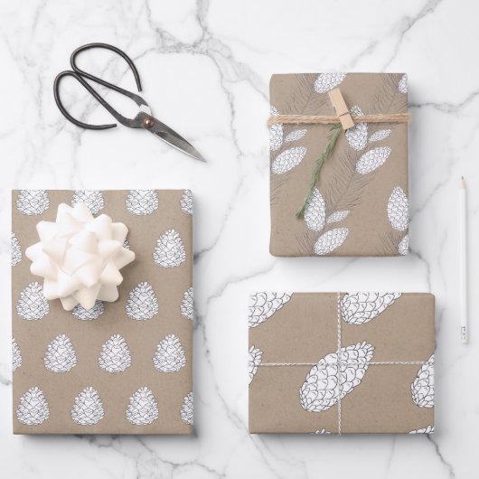 Rustikales Kraftpapier Weißer Winter Pine Conneys Geschenkpapier Set (Vorderseite)