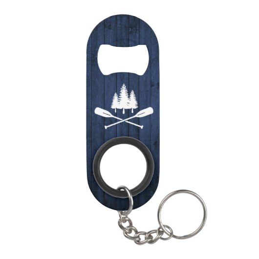 Rustikales Lake House Boat Oars Trees Blue Wood Pr Mini Flaschenöffner (Rückseite)