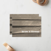 Rustikales Land Barn Wood Hochzeitstil Karte (Vorderseite/Rückseite Beispiel)