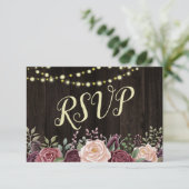 Rustikales Land florale Lichter auf dunklem Holz RSVP Karte (Stehend Vorderseite)