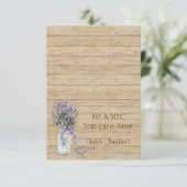Rustikales Land Mason Jar French Lavender Bouquet Einladung (Stehend Vorderseite)
