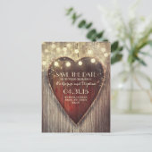 Rustikales Land Save the Date & geschnitzte Herzli Ankündigungspostkarte (Stehend Vorderseite)