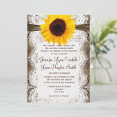 Rustikales Land Sonnenblumen Spitzen Wein Hochzeit Einladung (Stehend Vorderseite)