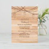 Rustikales Land Wood & Mason Jars Barn Wedding Einladung (Stehend Vorderseite)