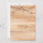 Rustikales Land Wood & Mason Jars Barn Wedding Einladung (Rückseite)