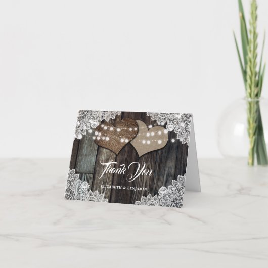 Rustikales Landholz Lace Burlap Hearts Wedding Dankeskarte (Vorderseite)