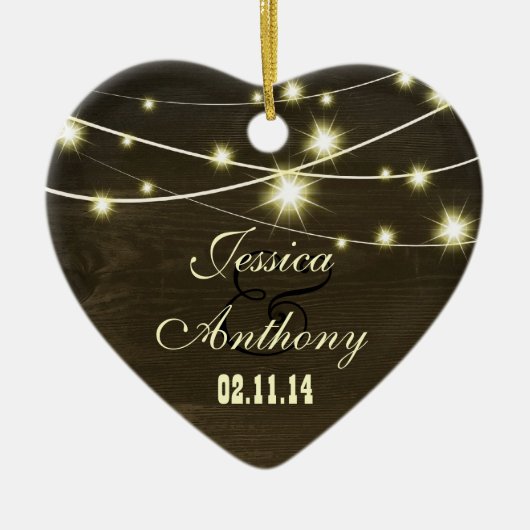 rustikales Landholz mit Lichtenfolge Keramik Ornament (Vorne)