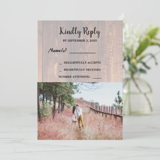 Rustikales ländliches Foto Hochzeit RSV Einladung (Stehend Vorderseite)