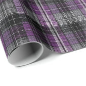 Rustikales lila schwarzes Tartan-Muster Geschenkpapier (Rolleneckpunkt)