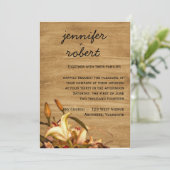 Rustikales Lily Watercolor Einladung zur Hochzeit (Stehend Vorderseite)