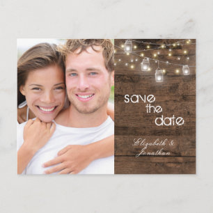 Rustikales Mason Jar String Lights Save the Date F Ankündigungspostkarte