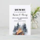 Rustikales Minimalistisches Kiefernbaumfeuer Save Einladung (Stehend Vorderseite)