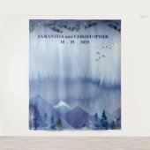 Rustikales Misty Pine Forest Wedding Foto Hintergr Wandteppich (Vorderseite)