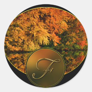 Rustikales Monogramm Letter F Hochzeit im Herbst U Runder Aufkleber